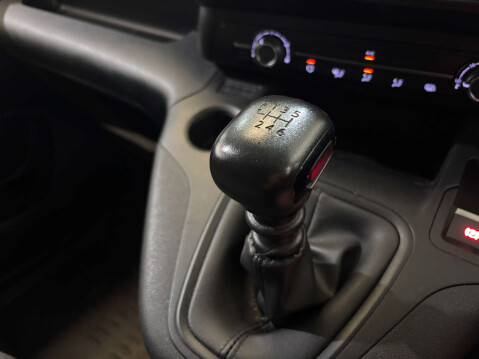 Peugeot Partner Professional Premium Blue 1.5 HDi 20