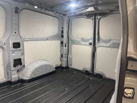 Ford Transit Custom 320 Trail EcoBlue 2.0 5dr 20