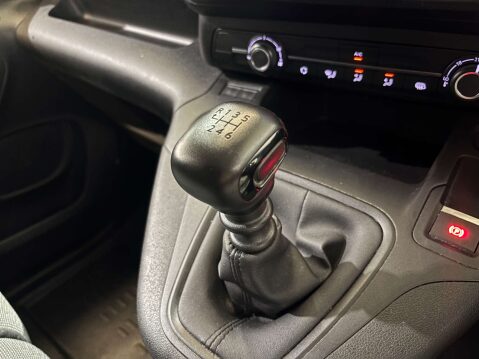 Peugeot Partner Professional Premium Blue 1.5 HDi 22