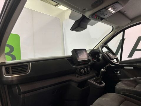 Renault Trafic LL30 Sport Blue 2.0 DCI 28