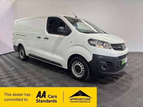 Vauxhall Vivaro F3100 Dynamic 2.0 S/S 1