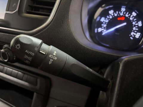 Vauxhall Vivaro F3100 Dynamic 2.0 S/S 14