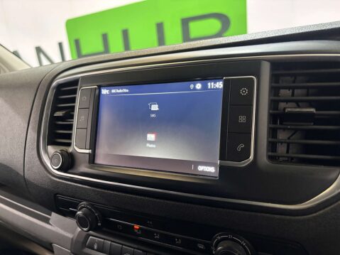 Vauxhall Vivaro F3100 Dynamic 2.0 S/S 26
