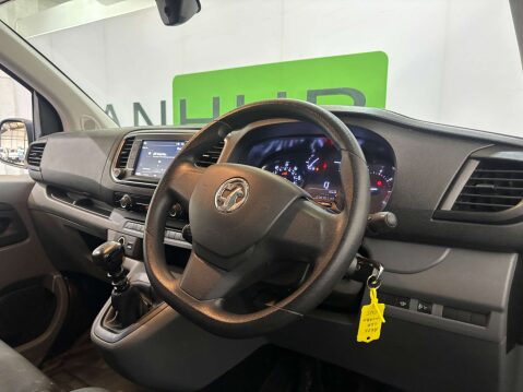 Vauxhall Vivaro F3100 Dynamic 2.0 S/S 3