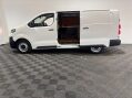 Vauxhall Vivaro F3100 Dynamic 2.0 S/S 8