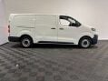 Vauxhall Vivaro F3100 Dynamic 2.0 S/S 6