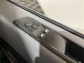 Vauxhall Vivaro F3100 Dynamic 2.0 S/S 33