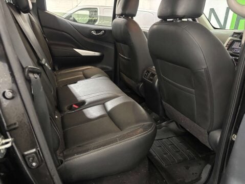 Nissan Navara 2.3 dCi Acenta Pickup Double Cab 4dr Diesel Manual 4WD Euro 6 (s/s) (163 ps 7