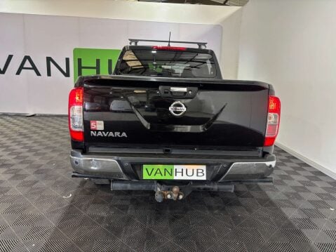 Nissan Navara 2.3 dCi Acenta Pickup Double Cab 4dr Diesel Manual 4WD Euro 6 (s/s) (163 ps 9