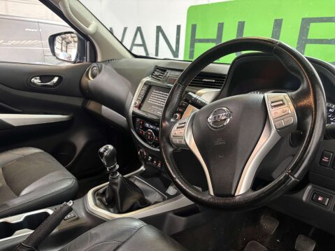 Nissan Navara 2.3 dCi Acenta Pickup Double Cab 4dr Diesel Manual 4WD Euro 6 (163 ps) 3