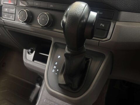 Volkswagen Crafter CR35 Trendline TDI 2.0 29