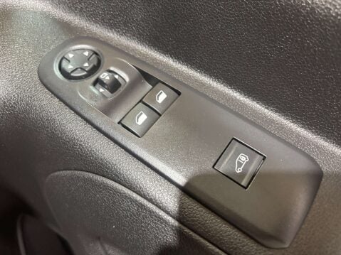 Peugeot Partner Professional Premium Blue 1.5 HDi 21