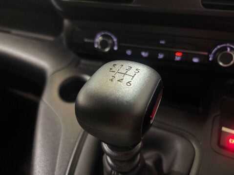Peugeot Partner Professional Premium Blue 1.5 HDi 27