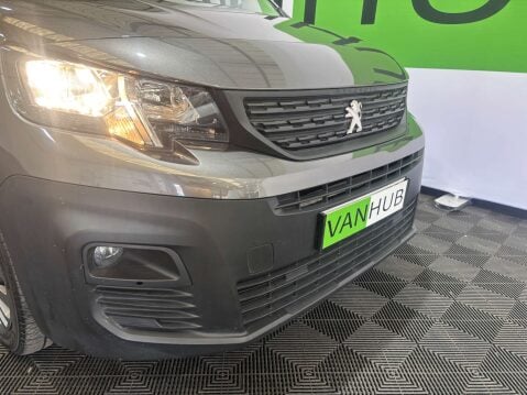 Peugeot Partner Professional Premium Blue 1.5 HDi 12