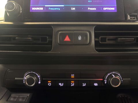 Peugeot Partner Professional Premium Blue 1.5 HDi 34