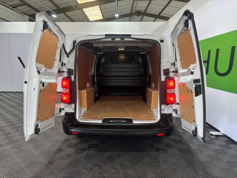 Vauxhall Vivaro F3100 Prime S/S 2.0 6dr 37