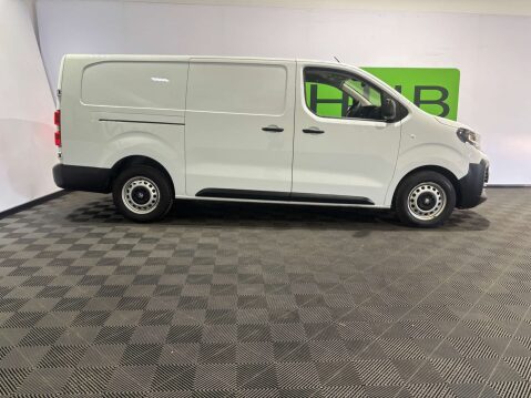 Vauxhall Vivaro F3100 Prime S/S 2.0 6dr 44