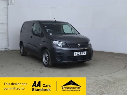 Peugeot Partner 1.5 Partner Professional Premium+ BHDi