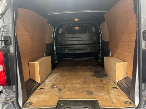 Vauxhall Vivaro 1.5 Vivaro 2900 Sportive S/S 42