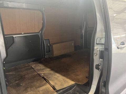 Vauxhall Vivaro 1.5 Vivaro 2900 Sportive S/S 29