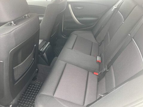 BMW 1 Series 2.0 120d SE Steptronic Euro 5 5dr 19