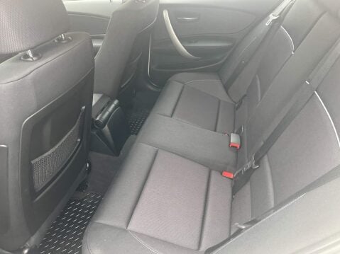 BMW 1 Series 2.0 120d SE Steptronic Euro 5 5dr 19