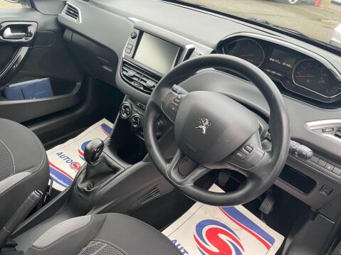 Peugeot 208 1.4 HDi Active Euro 5 3dr 14