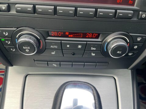 BMW 3 Series 2.0 320d SE Steptronic Euro 5 2dr 28