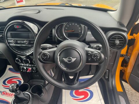 Mini Hatch 1.5 Cooper Euro 6 (s/s) 3dr 20