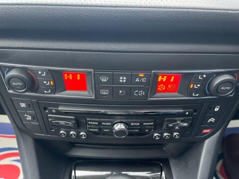 Citroen C5 2.2 HDi Exclusive Auto Euro 5 4dr 26