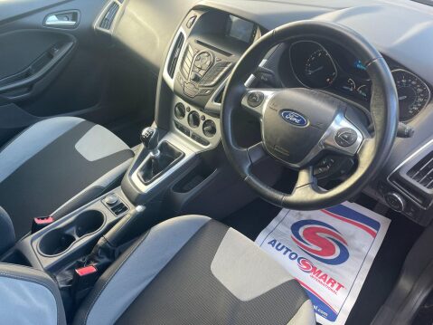 Ford Focus 1.0T EcoBoost Zetec Euro 5 (s/s) 5dr 16