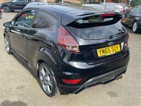 Ford Fiesta 1.6T EcoBoost ST-3 Euro 6 3dr 9