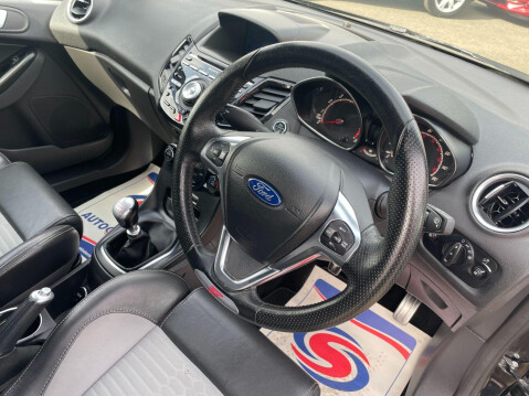 Ford Fiesta 1.6T EcoBoost ST-3 Euro 6 3dr 15