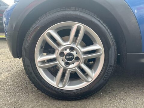 Mini Hatch 1.6 Cooper D Euro 5 (s/s) 3dr 23