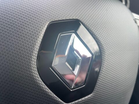 Renault Captur 1.5 dCi Dynamique MediaNav EDC Euro 5 5dr 23