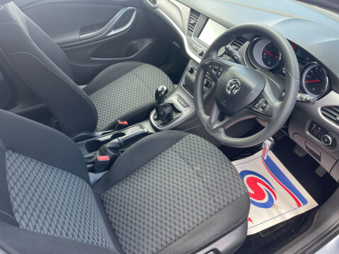 Vauxhall Astra 1.0i Turbo ecoFLEX Design Euro 6 (s/s) 5dr 13