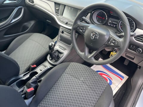 Vauxhall Astra 1.0i Turbo ecoFLEX Design Euro 6 (s/s) 5dr 14