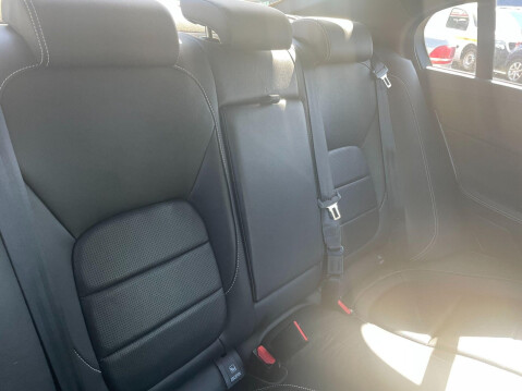Jaguar XE 2.0d R-Sport Auto Euro 6 (s/s) 4dr 18