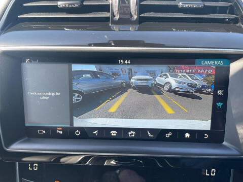 Jaguar XE 2.0d R-Sport Auto Euro 6 (s/s) 4dr 27