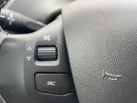 Peugeot 2008 1.2 PureTech Active Euro 6 (s/s) 5dr 21