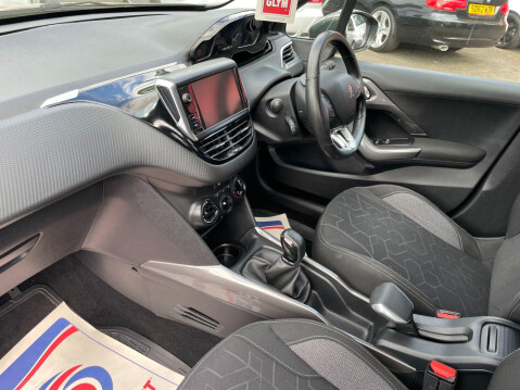Peugeot 2008 1.2 PureTech Active Euro 6 (s/s) 5dr 29