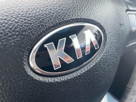 Kia Sportage 1.7 CRDi EcoDynamics 1 2WD Euro 5 (s/s) 5dr 23