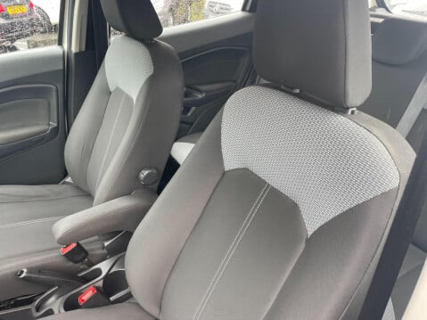 Ford Ecosport 1.5 Zetec 2WD Euro 5 5dr 32