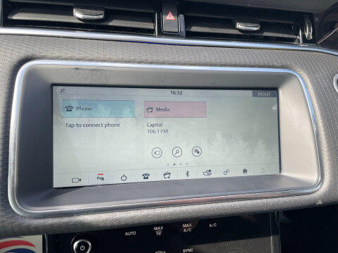 Land Rover Range Rover Evoque 2.0 D150 FWD Euro 6 (s/s) 5dr 32