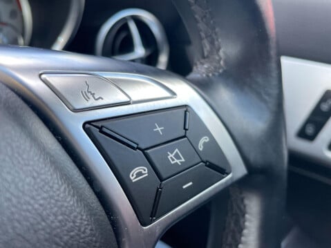 Mercedes-Benz SLK 1.8 SLK200 AMG Sport Euro 5 (s/s) 2dr 27
