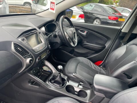 Hyundai ix35 2.0 CRDi Premium Panorama 4WD Euro 5 5dr 35