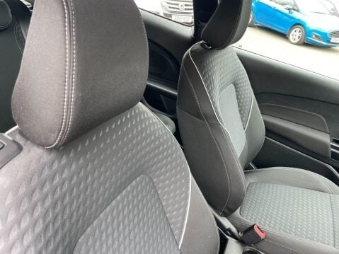 Ford Fiesta 1.1 Ti-VCT Zetec Euro 6 (s/s) 3dr 17