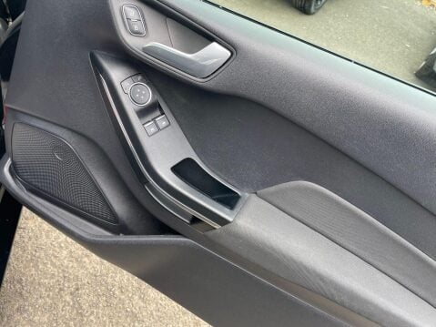 Ford Fiesta 1.1 Ti-VCT Zetec Euro 6 (s/s) 3dr 20