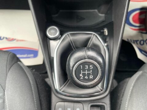 Ford Fiesta 1.1 Ti-VCT Zetec Euro 6 (s/s) 3dr 30