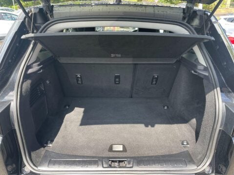 Land Rover Range Rover Evoque 2.0 eD4 SE Tech FWD Euro 6 (s/s) 5dr 23